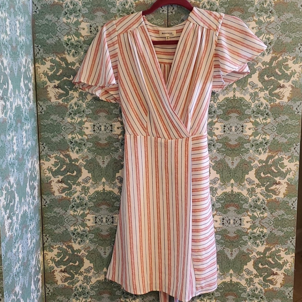 Striped flowy day dress